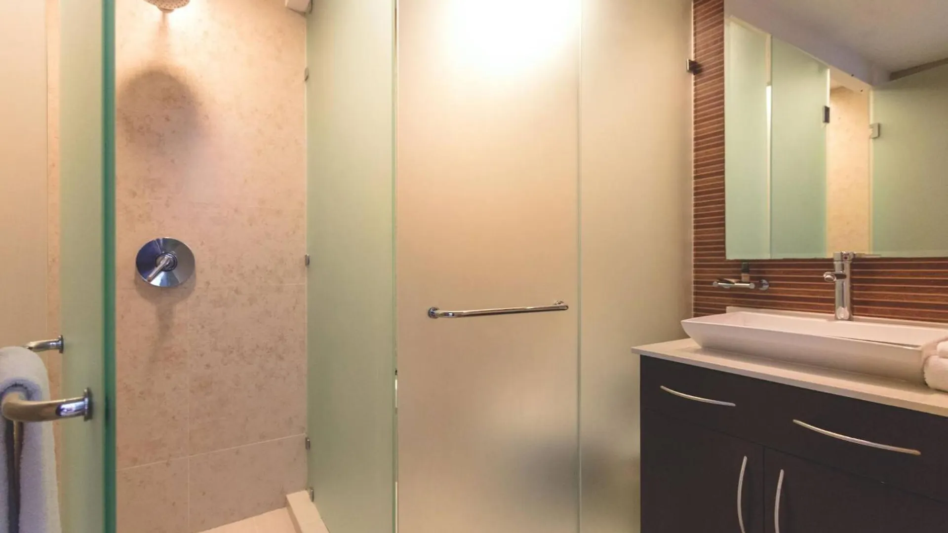 Luxury 3 Bedroom Condo - Beachfront Complex At Mareazul - Buena Vida Playa del Carmen