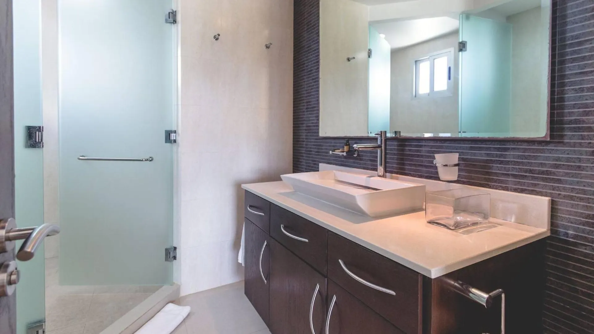 Luxury 3 Bedroom Condo - Beachfront Complex At Mareazul - Buena Vida Playa del Carmen