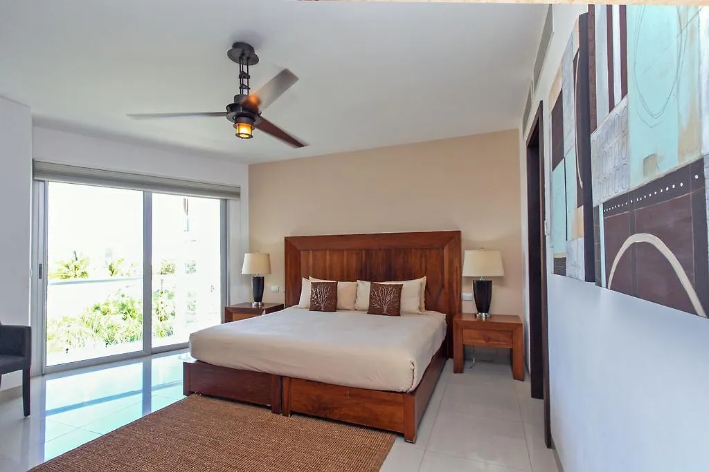 Luxury 3 Bedroom Condo - Beachfront Complex At Mareazul - Buena Vida Playa del Carmen Holiday home